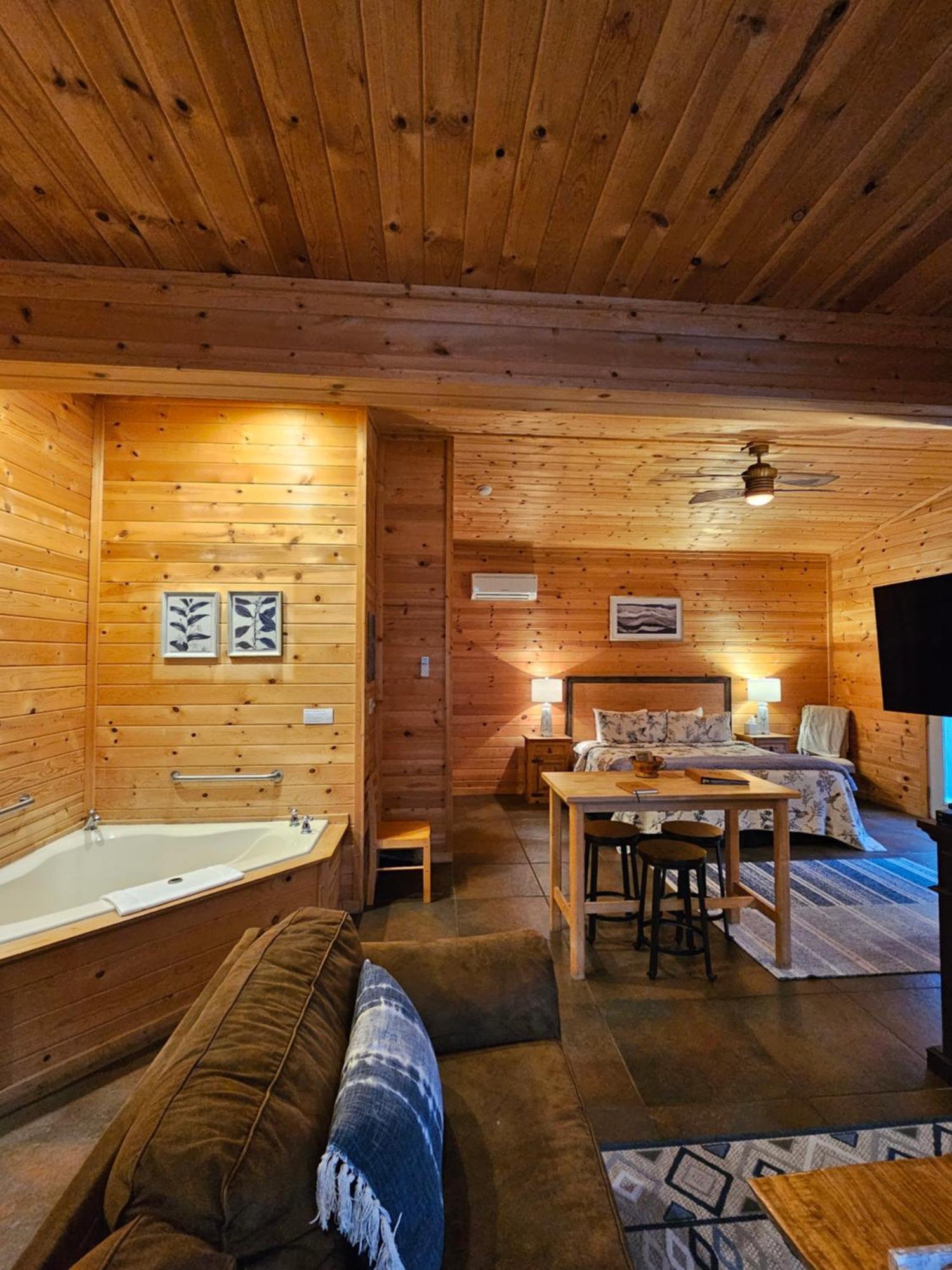 5 Min To Beaver Lake-King Bed-Fire Pit-Jetted Tub #3 Eureka Springs Luaran gambar
