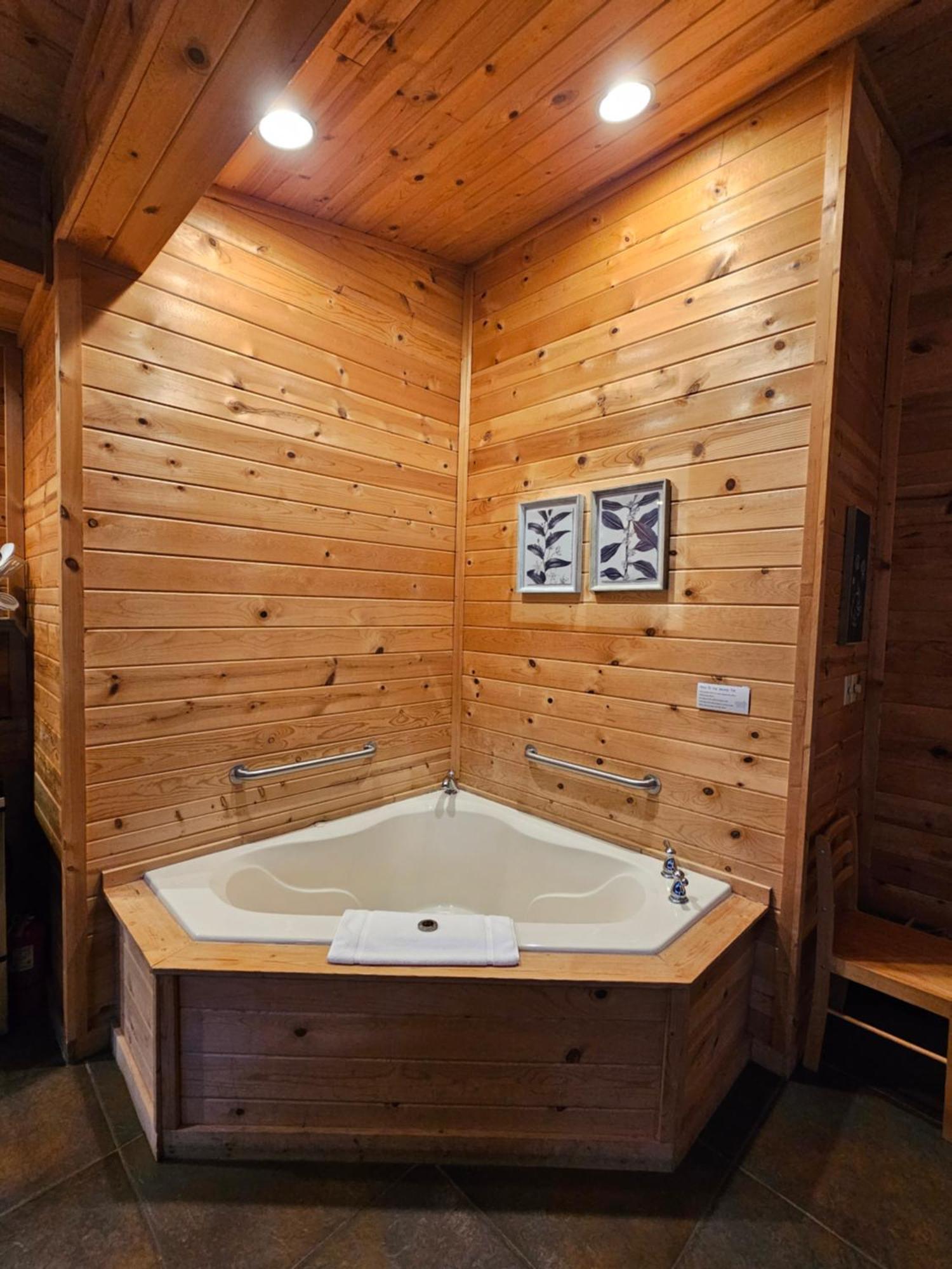 5 Min To Beaver Lake-King Bed-Fire Pit-Jetted Tub #3 Eureka Springs Luaran gambar